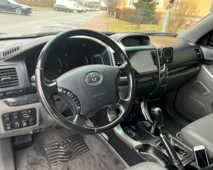 Черный Тойота Ленд Крузер Прадо 120, объемом двигателя 4 л и пробегом 163 тыс. км за 22500 $, фото 10 на Automoto.ua