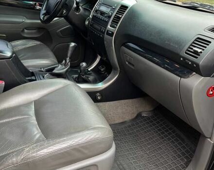 Черный Тойота Ленд Крузер Прадо 120, объемом двигателя 4 л и пробегом 168 тыс. км за 25000 $, фото 11 на Automoto.ua