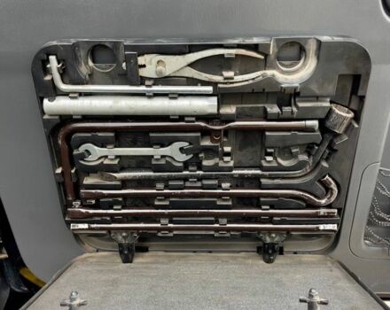 Черный Тойота Ленд Крузер Прадо 120, объемом двигателя 4 л и пробегом 285 тыс. км за 15000 $, фото 5 на Automoto.ua