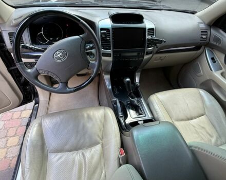 Черный Тойота Ленд Крузер Прадо 120, объемом двигателя 4 л и пробегом 313 тыс. км за 18400 $, фото 6 на Automoto.ua