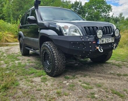 Черный Тойота Ленд Крузер Прадо 120, объемом двигателя 3 л и пробегом 245 тыс. км за 3700 $, фото 2 на Automoto.ua