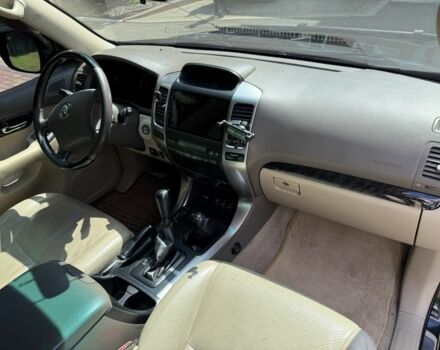 Черный Тойота Ленд Крузер Прадо 120, объемом двигателя 4 л и пробегом 313 тыс. км за 18400 $, фото 14 на Automoto.ua