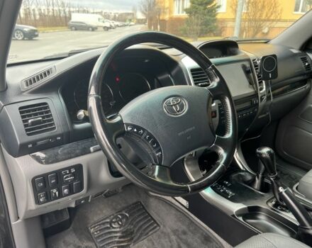 Черный Тойота Ленд Крузер Прадо 120, объемом двигателя 4 л и пробегом 163 тыс. км за 22500 $, фото 11 на Automoto.ua