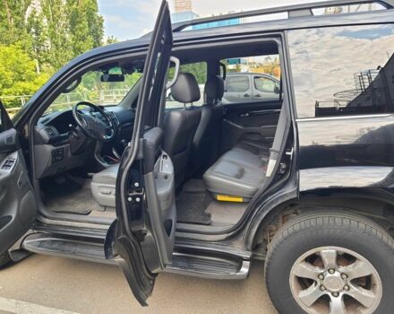 Черный Тойота Ленд Крузер Прадо 120, объемом двигателя 4 л и пробегом 360 тыс. км за 14500 $, фото 1 на Automoto.ua