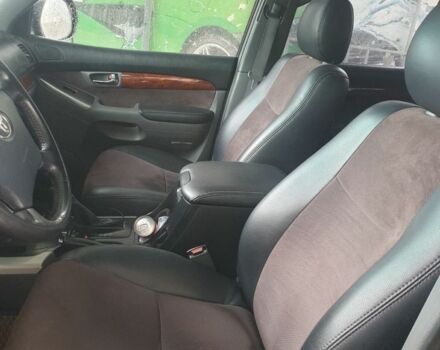 Черный Тойота Ленд Крузер Прадо 120, объемом двигателя 2.7 л и пробегом 320 тыс. км за 12999 $, фото 6 на Automoto.ua