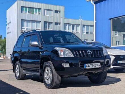 Тойота Ленд Крузер Прадо 120 2007 у Києві на Automoto.ua Чорний Тойота Ленд Крузер Прадо 120, об'ємом двигуна 2.7 л та пробігом 250 тис. км за 11500 $, фото 1 на Automoto.ua
