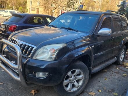 Черный Тойота Ленд Крузер Прадо 120, объемом двигателя 4 л и пробегом 126 тыс. км за 11000 $, фото 1 на Automoto.ua