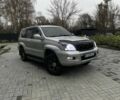 Серый Тойота Ленд Крузер Прадо 120, объемом двигателя 4 л и пробегом 220 тыс. км за 12500 $, фото 1 на Automoto.ua