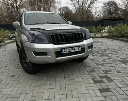 Серый Тойота Ленд Крузер Прадо 120, объемом двигателя 4 л и пробегом 220 тыс. км за 12500 $, фото 2 на Automoto.ua