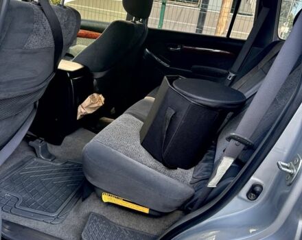 Сірий Тойота Ленд Крузер Прадо 120, об'ємом двигуна 3 л та пробігом 430 тис. км за 8448 $, фото 4 на Automoto.ua