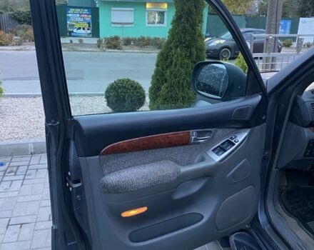 Серый Тойота Ленд Крузер Прадо 120, объемом двигателя 3 л и пробегом 470 тыс. км за 8398 $, фото 5 на Automoto.ua