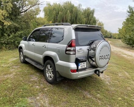 Тойота Ленд Крузер Прадо 120 2003 у Харкові на Automoto.ua Сірий Тойота Ленд Крузер Прадо 120, об'ємом двигуна 2.7 л та пробігом 282 тис. км за 9999 $, фото 3 на Automoto.ua