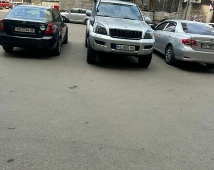 Серый Тойота Ленд Крузер Прадо 120, объемом двигателя 4 л и пробегом 3 тыс. км за 15500 $, фото 2 на Automoto.ua