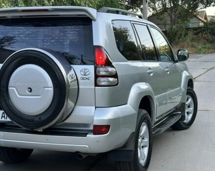 Серый Тойота Ленд Крузер Прадо 120, объемом двигателя 2.7 л и пробегом 241 тыс. км за 10300 $, фото 7 на Automoto.ua