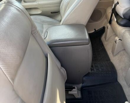 Серый Тойота Ленд Крузер Прадо 120, объемом двигателя 3 л и пробегом 338 тыс. км за 3250 $, фото 6 на Automoto.ua