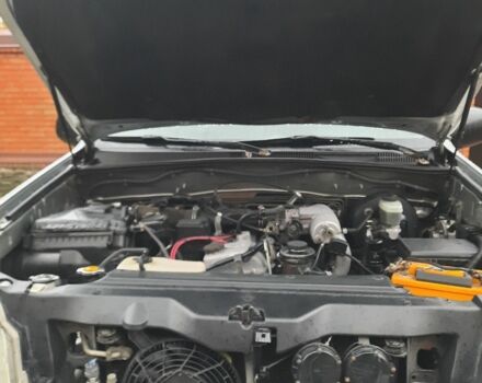 Серый Тойота Ленд Крузер Прадо 120, объемом двигателя 2.7 л и пробегом 270 тыс. км за 7800 $, фото 1 на Automoto.ua