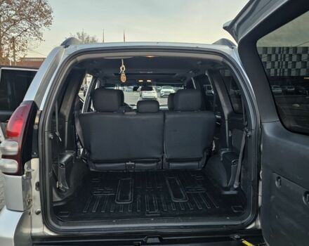 Серый Тойота Ленд Крузер Прадо 120, объемом двигателя 3 л и пробегом 286 тыс. км за 16000 $, фото 6 на Automoto.ua