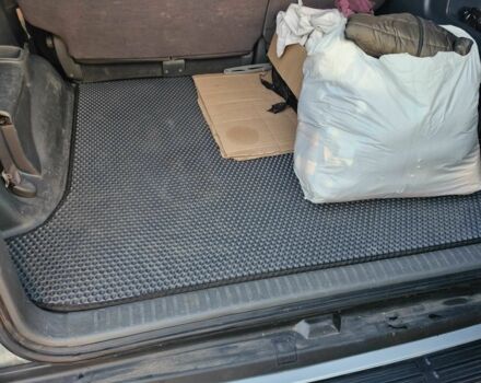 Серый Тойота Ленд Крузер Прадо 120, объемом двигателя 2.7 л и пробегом 265 тыс. км за 12500 $, фото 4 на Automoto.ua