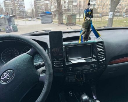 Серый Тойота Ленд Крузер Прадо 120, объемом двигателя 4 л и пробегом 265 тыс. км за 13000 $, фото 14 на Automoto.ua