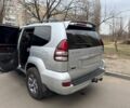 Серый Тойота Ленд Крузер Прадо 120, объемом двигателя 4 л и пробегом 265 тыс. км за 13000 $, фото 3 на Automoto.ua
