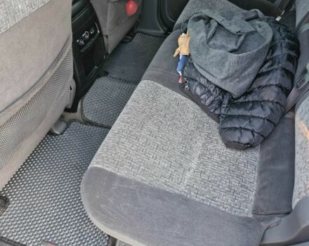 Серый Тойота Ленд Крузер Прадо 120, объемом двигателя 2.7 л и пробегом 265 тыс. км за 12500 $, фото 6 на Automoto.ua