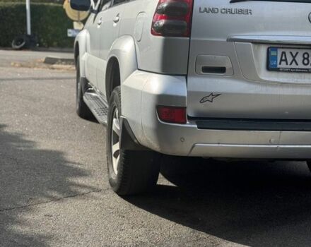 Тойота Ленд Крузер Прадо 120 2006 у Харкові на Automoto.ua Сірий Тойота Ленд Крузер Прадо 120, об'ємом двигуна 4 л та пробігом 300 тис. км за 10999 $, фото 5 на Automoto.ua