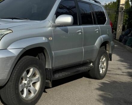 Тойота Ленд Крузер Прадо 120 2006 у Харкові на Automoto.ua Сірий Тойота Ленд Крузер Прадо 120, об'ємом двигуна 4 л та пробігом 300 тис. км за 10999 $, фото 2 на Automoto.ua