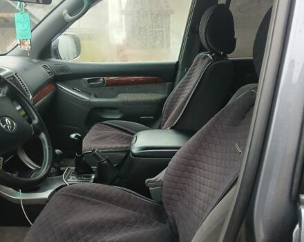 Сірий Тойота Ленд Крузер Прадо 120, об'ємом двигуна 2.7 л та пробігом 198 тис. км за 12200 $, фото 3 на Automoto.ua