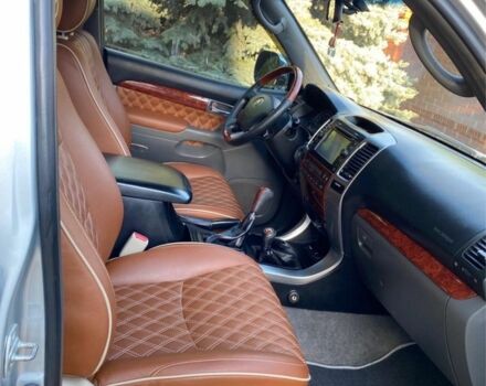 Сірий Тойота Ленд Крузер Прадо 120, об'ємом двигуна 2.7 л та пробігом 482 тис. км за 18000 $, фото 13 на Automoto.ua