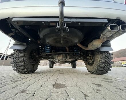 Серый Тойота Ленд Крузер Прадо 120, объемом двигателя 4 л и пробегом 320 тыс. км за 23000 $, фото 12 на Automoto.ua