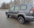 Серый Тойота Ленд Крузер Прадо 120, объемом двигателя 3 л и пробегом 247 тыс. км за 5000 $, фото 2 на Automoto.ua