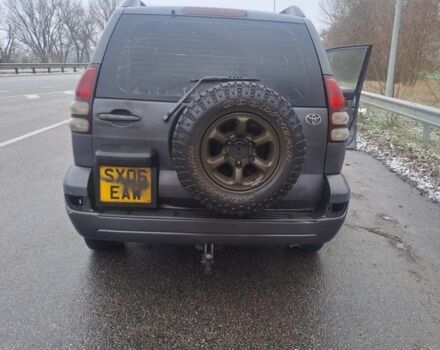 Серый Тойота Ленд Крузер Прадо 120, объемом двигателя 3 л и пробегом 247 тыс. км за 5000 $, фото 3 на Automoto.ua