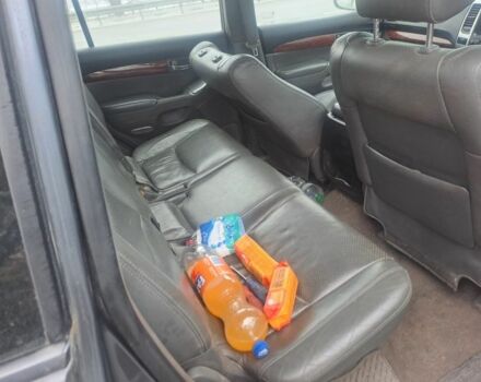 Серый Тойота Ленд Крузер Прадо 120, объемом двигателя 3 л и пробегом 247 тыс. км за 5000 $, фото 5 на Automoto.ua