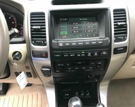 Серый Тойота Ленд Крузер Прадо 120, объемом двигателя 3 л и пробегом 274 тыс. км за 4000 $, фото 17 на Automoto.ua