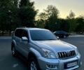 Серый Тойота Ленд Крузер Прадо 120, объемом двигателя 2.7 л и пробегом 275 тыс. км за 13500 $, фото 1 на Automoto.ua