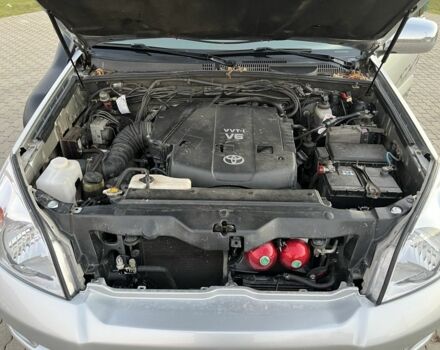 Серый Тойота Ленд Крузер Прадо 120, объемом двигателя 4 л и пробегом 320 тыс. км за 23000 $, фото 21 на Automoto.ua