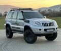 Серый Тойота Ленд Крузер Прадо 120, объемом двигателя 4 л и пробегом 320 тыс. км за 23000 $, фото 1 на Automoto.ua