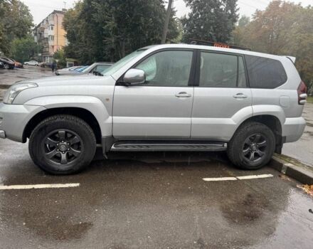 Серый Тойота Ленд Крузер Прадо 120, объемом двигателя 2.7 л и пробегом 310 тыс. км за 15500 $, фото 1 на Automoto.ua