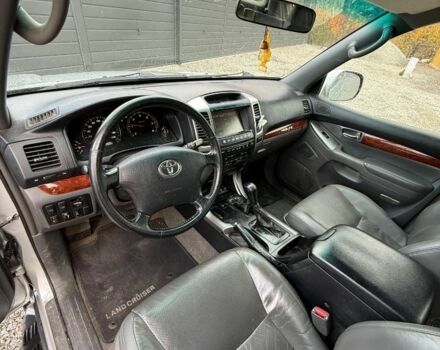 Сірий Тойота Ленд Крузер Прадо 120, об'ємом двигуна 3 л та пробігом 230 тис. км за 3100 $, фото 1 на Automoto.ua
