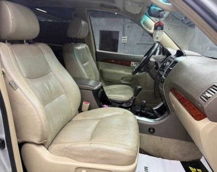 Сірий Тойота Ленд Крузер Прадо 120, об'ємом двигуна 4 л та пробігом 229 тис. км за 14200 $, фото 17 на Automoto.ua