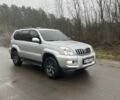 Серый Тойота Ленд Крузер Прадо 120, объемом двигателя 2.7 л и пробегом 300 тыс. км за 11900 $, фото 2 на Automoto.ua