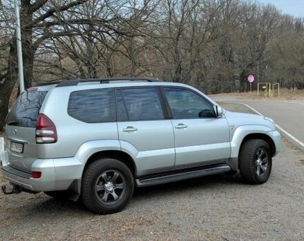 Серый Тойота Ленд Крузер Прадо 120, объемом двигателя 3 л и пробегом 388 тыс. км за 16900 $, фото 1 на Automoto.ua