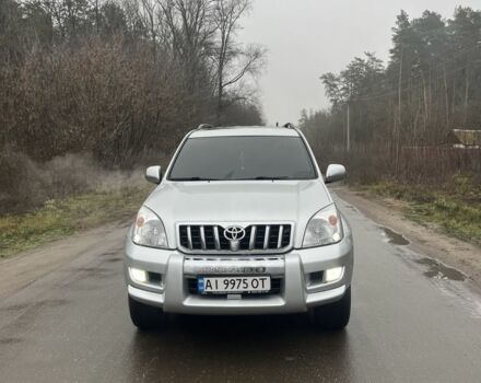 Серый Тойота Ленд Крузер Прадо 120, объемом двигателя 2.7 л и пробегом 300 тыс. км за 11900 $, фото 1 на Automoto.ua