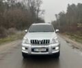 Серый Тойота Ленд Крузер Прадо 120, объемом двигателя 2.7 л и пробегом 300 тыс. км за 11900 $, фото 1 на Automoto.ua