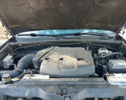 Серый Тойота Ленд Крузер Прадо 120, объемом двигателя 4 л и пробегом 130 тыс. км за 17000 $, фото 3 на Automoto.ua