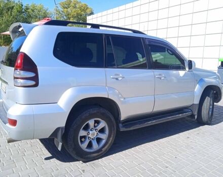 Серый Тойота Ленд Крузер Прадо 120, объемом двигателя 4 л и пробегом 230 тыс. км за 14700 $, фото 5 на Automoto.ua