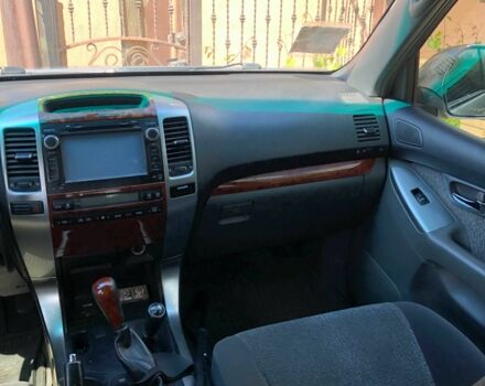 Серый Тойота Ленд Крузер Прадо 120, объемом двигателя 2.7 л и пробегом 206 тыс. км за 11900 $, фото 3 на Automoto.ua