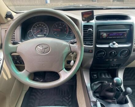 Серый Тойота Ленд Крузер Прадо 120, объемом двигателя 3 л и пробегом 243 тыс. км за 3300 $, фото 9 на Automoto.ua