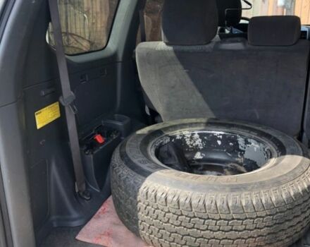 Серый Тойота Ленд Крузер Прадо 120, объемом двигателя 27 л и пробегом 206 тыс. км за 13500 $, фото 6 на Automoto.ua