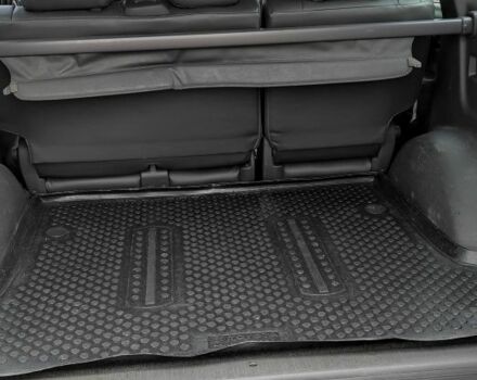 Серый Тойота Ленд Крузер Прадо 120, объемом двигателя 3 л и пробегом 388 тыс. км за 16900 $, фото 7 на Automoto.ua